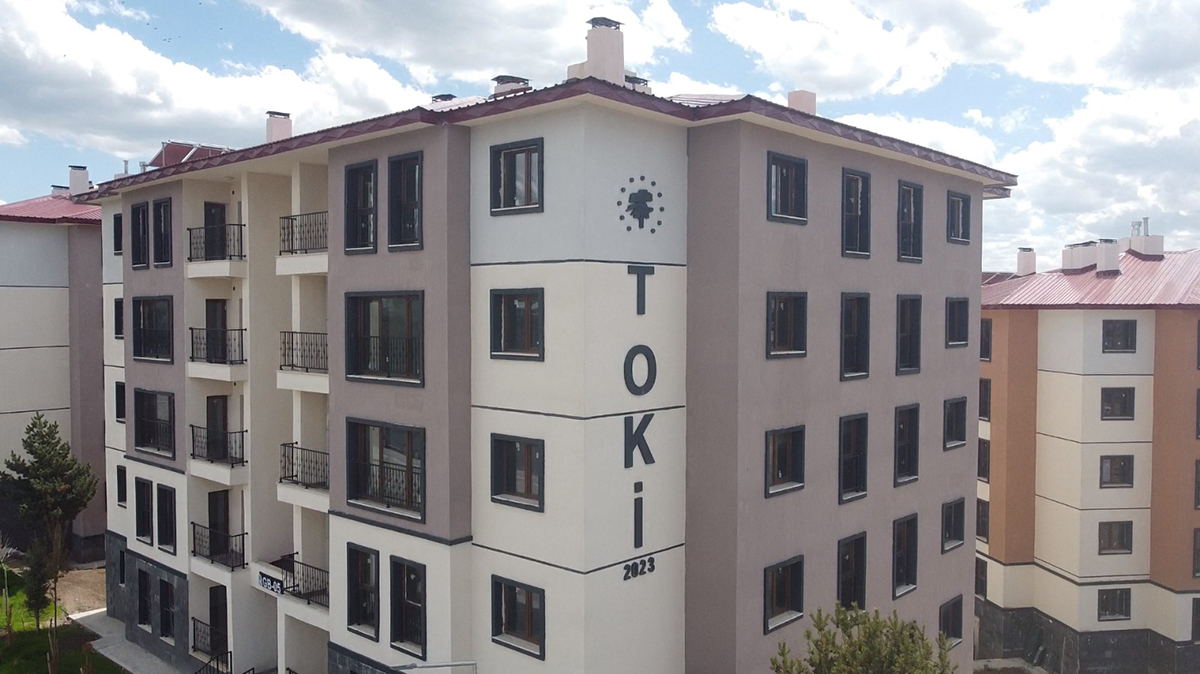 Kars Merkez’de 316 sosyal konutun teslimatı başladı